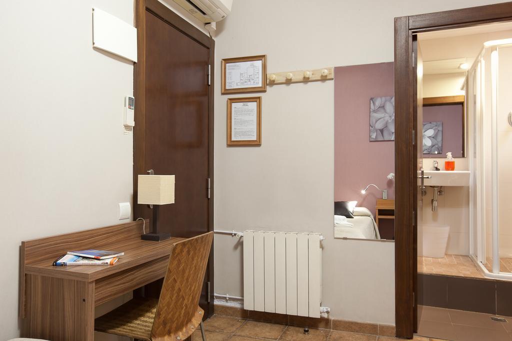 Pension Mariluz บาร์เซโลนา ห้อง รูปภาพ