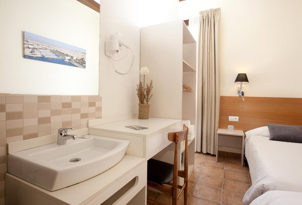 Pension Mariluz บาร์เซโลนา ห้อง รูปภาพ