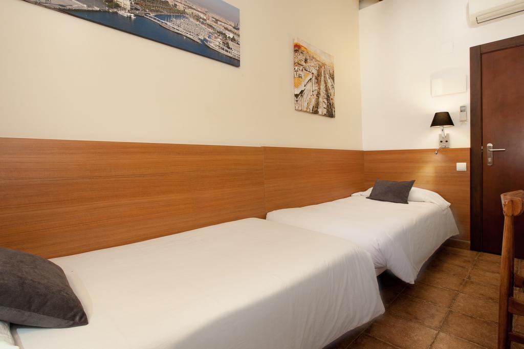 Pension Mariluz บาร์เซโลนา ห้อง รูปภาพ