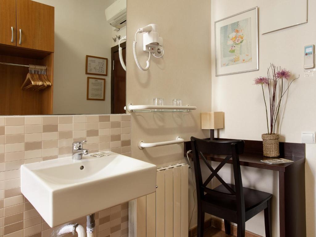 Pension Mariluz บาร์เซโลนา ห้อง รูปภาพ